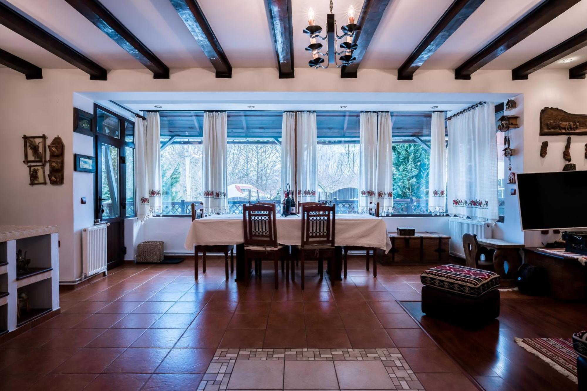 Casa Veveritelor Villa
